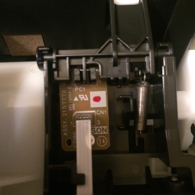 Thumbnail for File:EPSON XF-320 Teardown sensor paperout.jpg